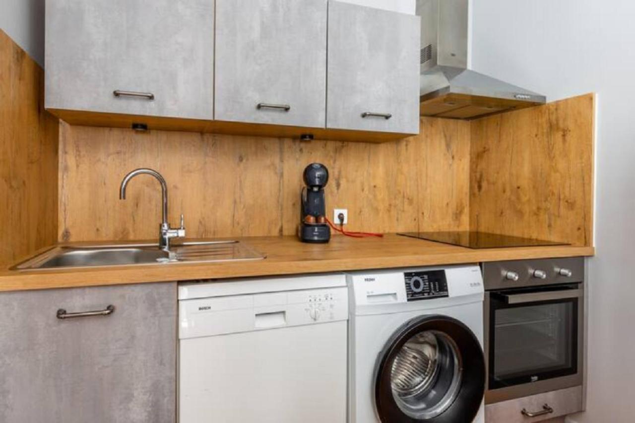Ferienwohnung La Bastide De L Etang LʼIsle-sur-la-Sorgue Exterior foto