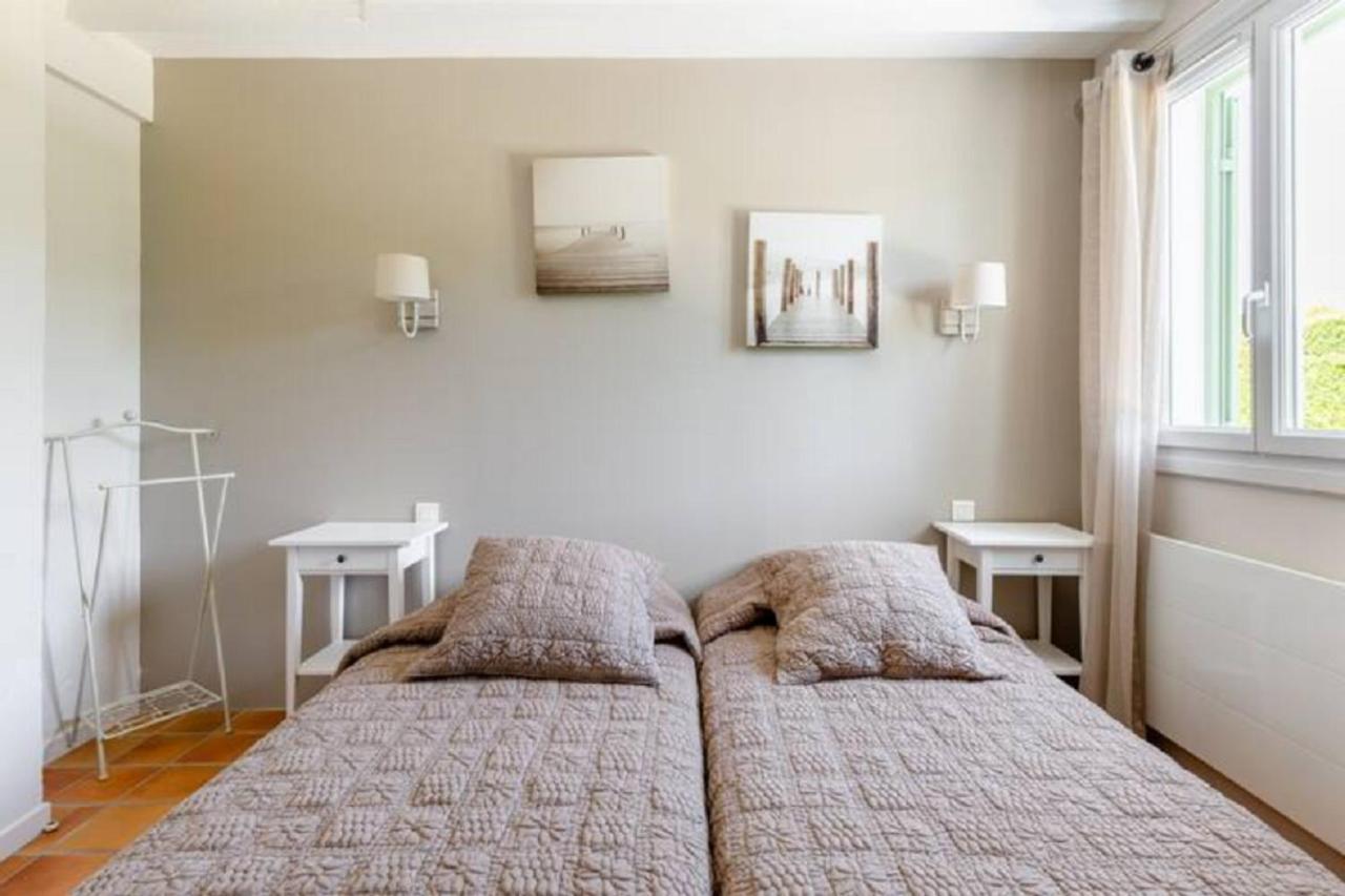 Ferienwohnung La Bastide De L Etang LʼIsle-sur-la-Sorgue Exterior foto