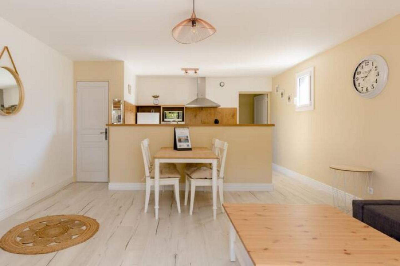 Ferienwohnung La Bastide De L Etang LʼIsle-sur-la-Sorgue Exterior foto