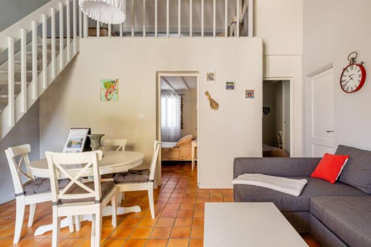 Ferienwohnung La Bastide De L Etang LʼIsle-sur-la-Sorgue Exterior foto